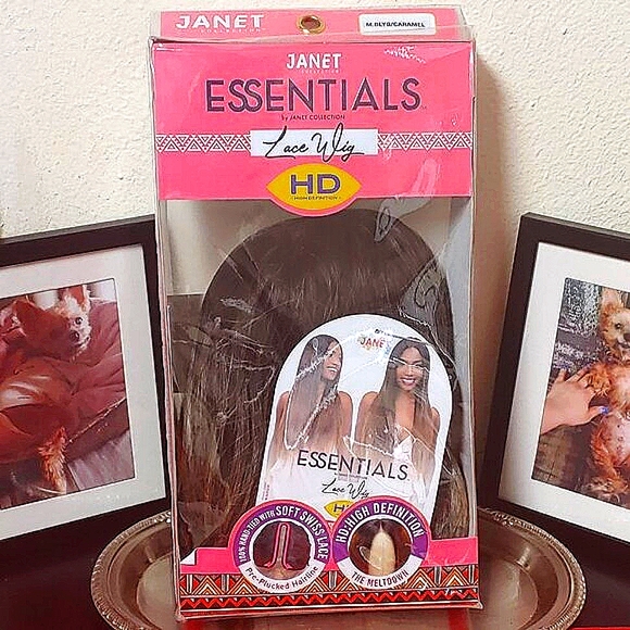 Essentials (by Janet Collection) HD Lace Wig: Eunice (Color: M.BLYG/CARAMEL) - Picture 4 of 16